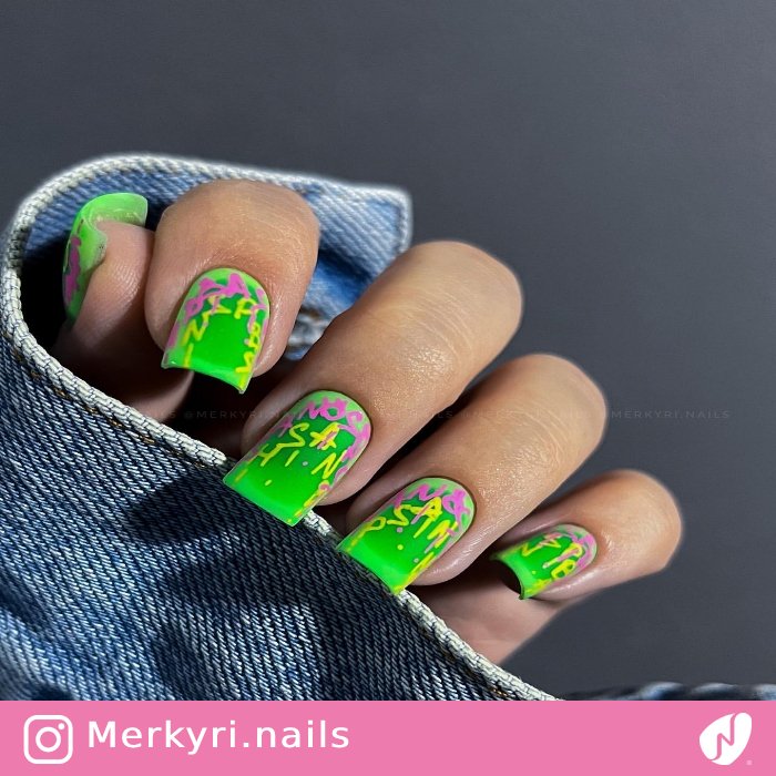 Amazon.com: VEDAR Neon Green Press on Nails, Black Outline Popart Nails,  Short Square Press on Nails with Designs, Black Press on Nails, Devil's  Smile Halloween Press on Nails, 12 sizes, 24 pcs