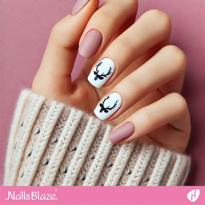 Short Matte Nails Design with Reindeer Head | Christmas Reindeer Nails - NB6828