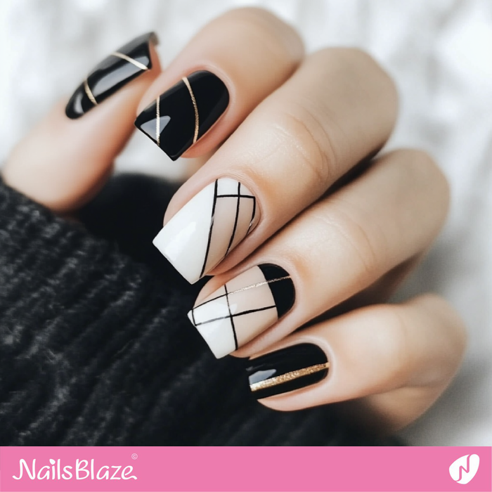 Short Geometric Nails | Classy Luxury Nails- NB7720