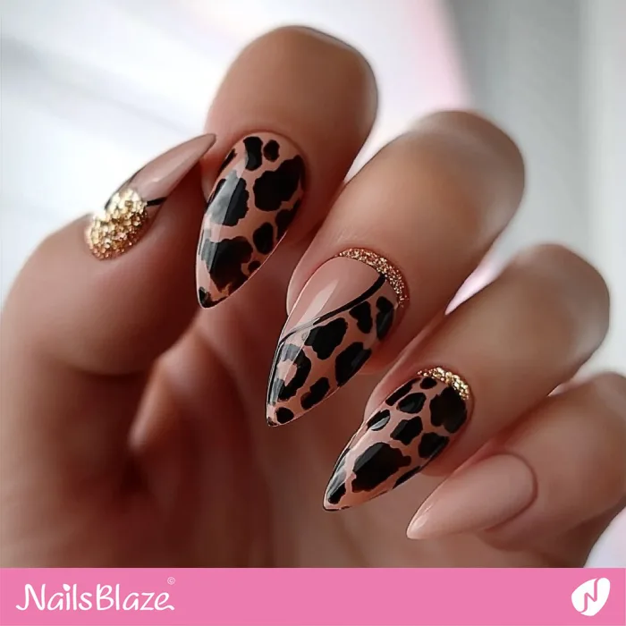 Fall Leopard Print Nails with Golden Details | Fall Nails - NB5726