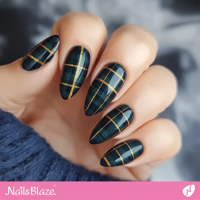 Green Plaid Nails Design | Fall Nails - NB5710