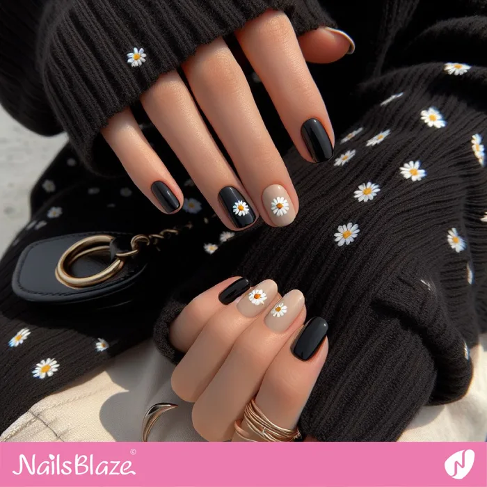 Black Nails with Small Daisy Flowers | Floral Nails - NB4171