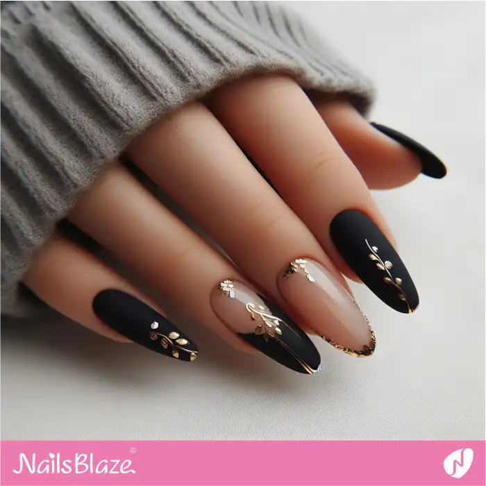 French Nails Black and Gold Design | French Manicure - NB3356