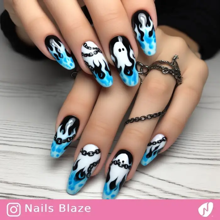 Ghostly Chains Nails | Halloween - NB703