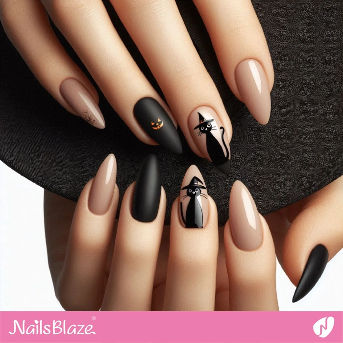 Minimal Black Nail Design for Halloween | Halloween Black Cat Nails - NB5779