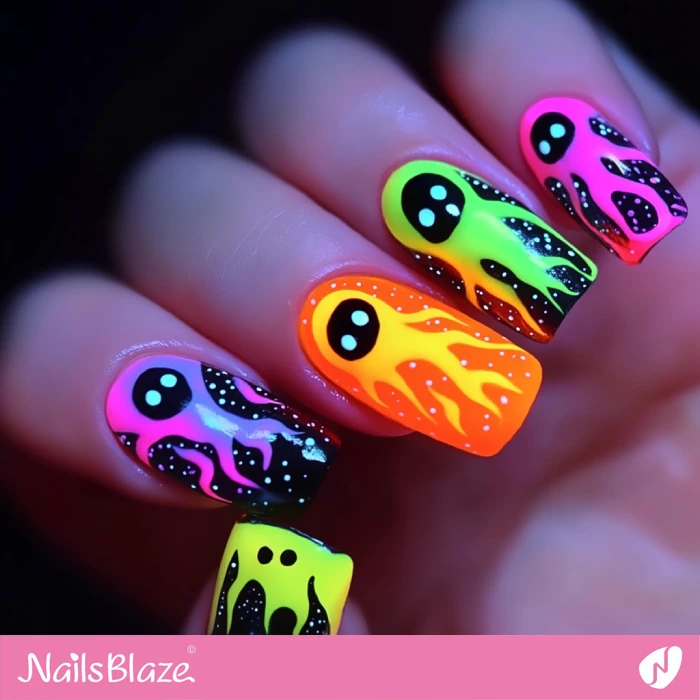 Neon Ghost Nails for Halloween Party | Halloween Ghost Nails - NB5962