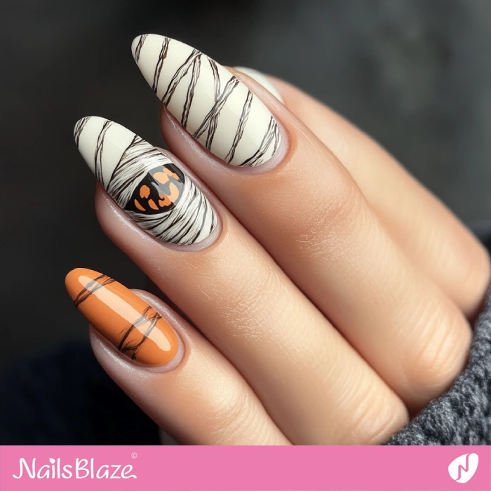 Simple Mummy Nails Design | Halloween Mummy Nails - NB5829