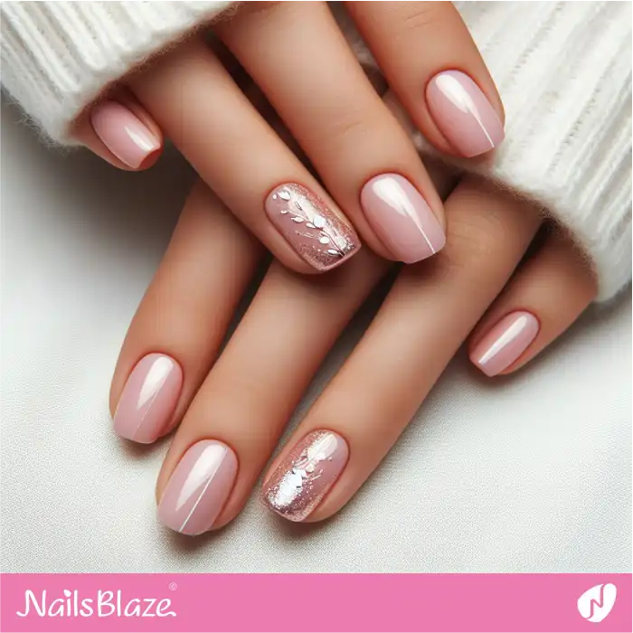 Short Nails with Gold Leaves Accent Design | Nature-inspired Nails - NB3316