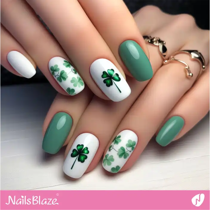 Green and White Clover Nails | Nature-inspired Nails - NB1468