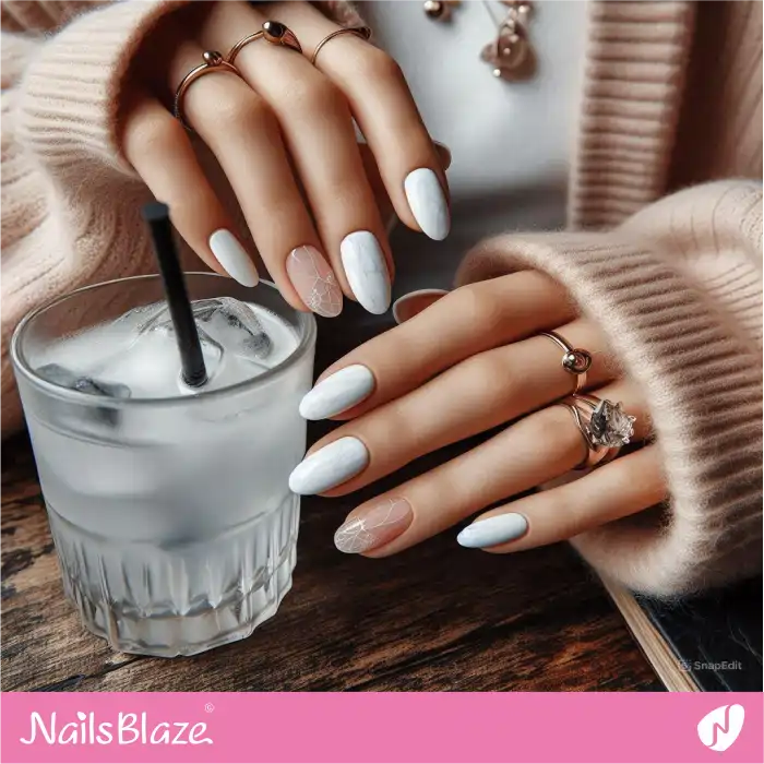 Minimal Marble Design for White Nails | Marble Nails - NB4682