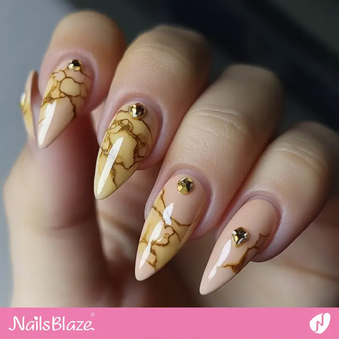 Marble Nails with Studs | Yellow Marble Nails - NB6576