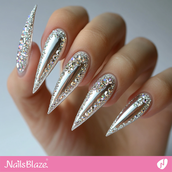 Rhinestone Edges for Chrome Nails | Outline Nails - NB5390