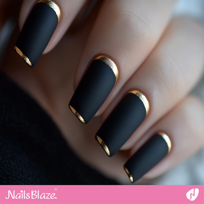 Gold Outline Design for Black Matte Nails | Outline Nails - NB5419