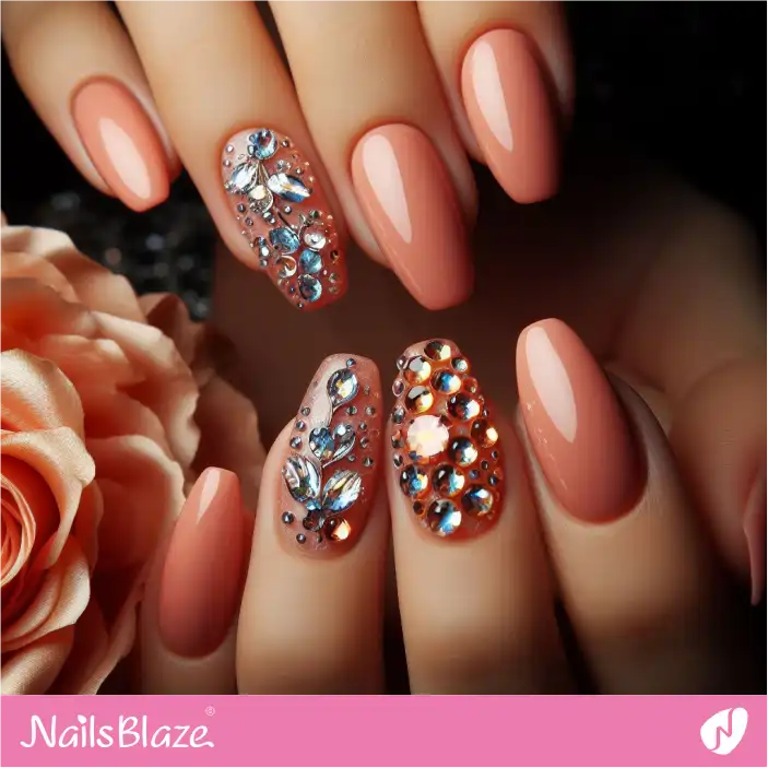 Peach Fuzz Rhinestone Nails| Color of the Year 2024 - NB-D-174