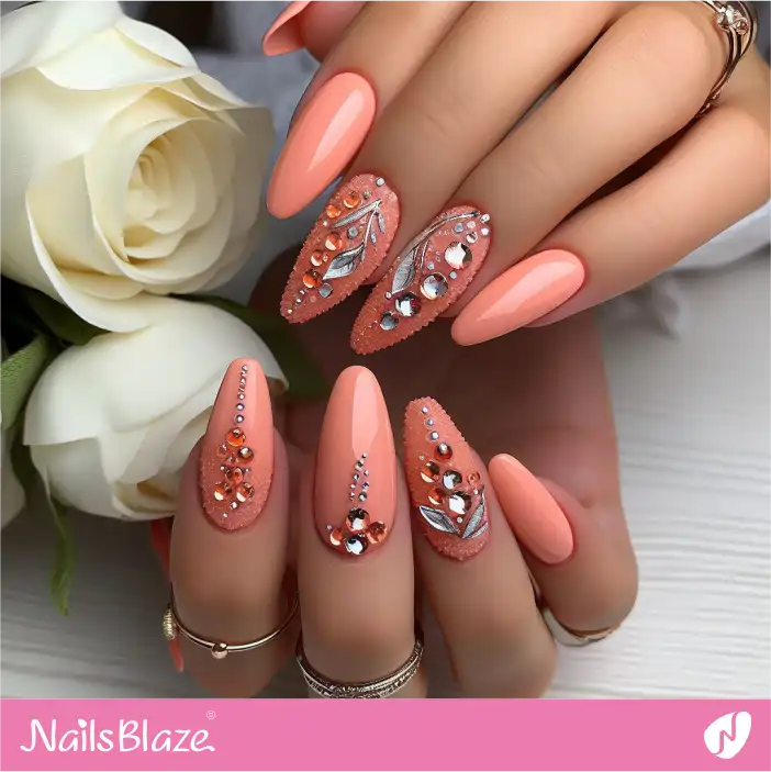 Embellished Peach Fuzz Nails | Color of the Year 2024 - NB-D-196