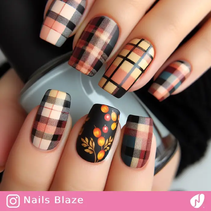 Cranberry and Plaid Pattern Nails | Thanksgiving | Holiday- NB1035