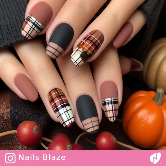 Plaid Pattern Nails | Thanksgiving | Holiday- NB1058