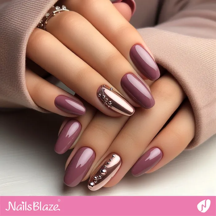 Glossy Mauve Nails and Rose Gold Accent for Office | Professional Nails - NB3298