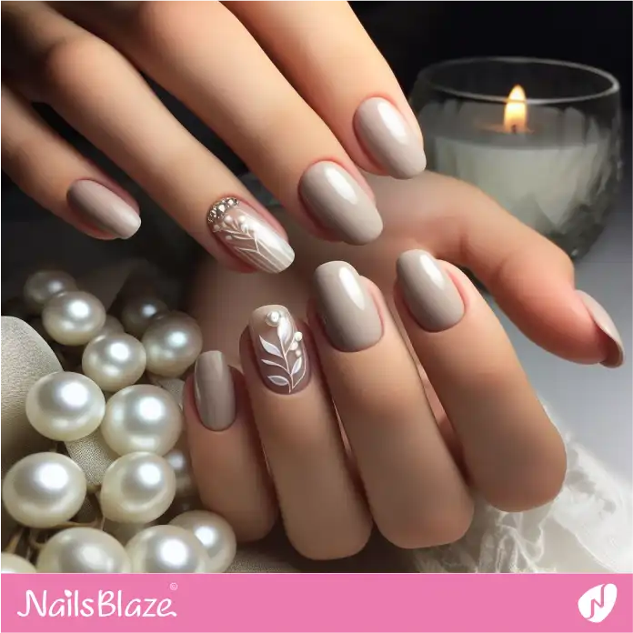 Pearly Nails for Work | Professional Nails - NB3048