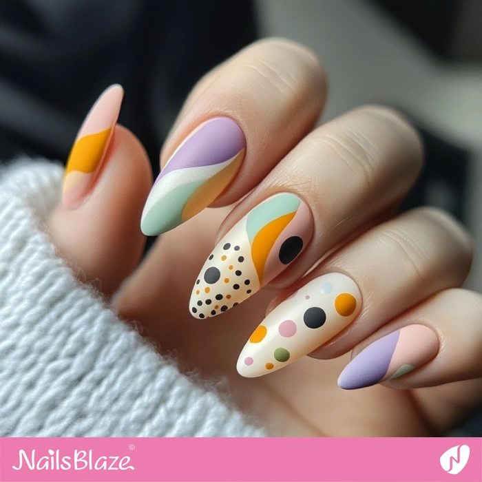 Nails with Pastel Colors Featuring Abstract Design | Abstract Nails - NB5503