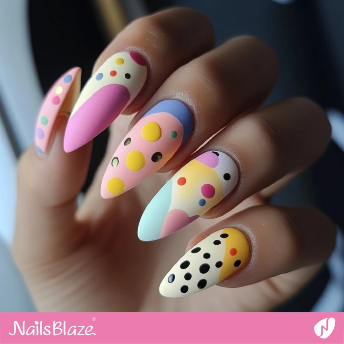 Cute Pastel Abstract Nail Art | Abstract Nails - NB5492