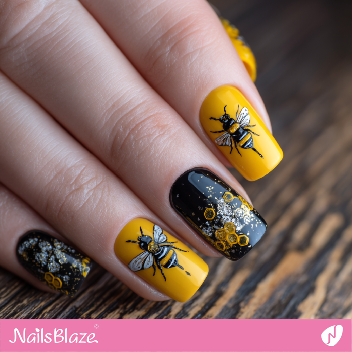 Black and Yellow Bee Theme Nails | Bee Nails- NB8145