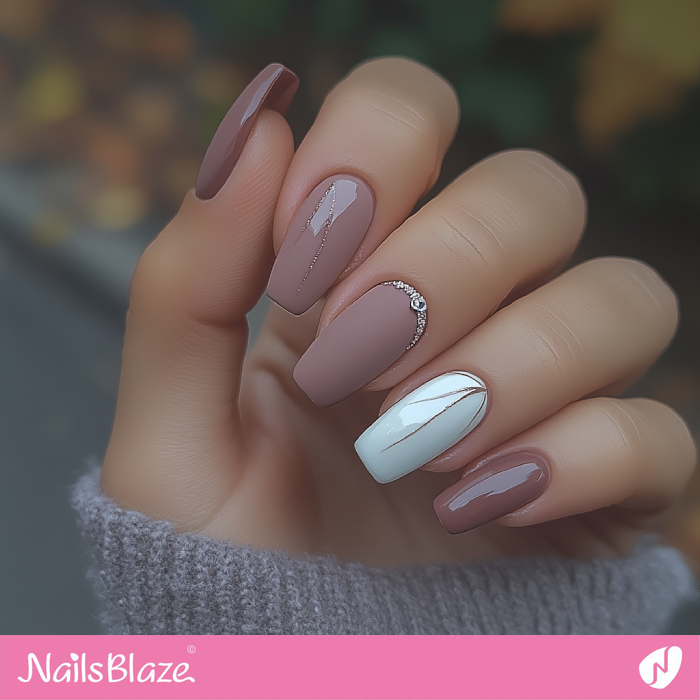 Cinnamon Slate Nails Design for Autumn | Benjamin Moore Color Trend 2025 - NB6107