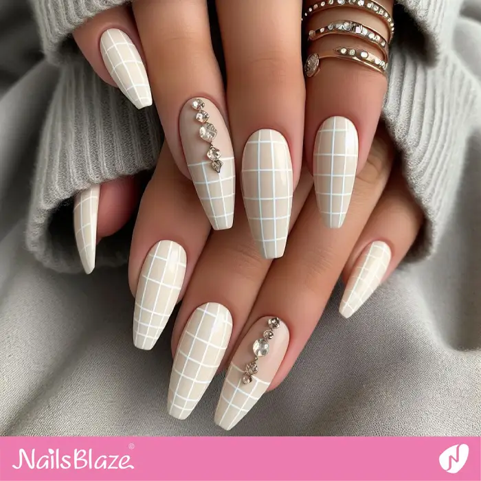 Classy Long Grid Nails | Geometric Nail Art - NB5450