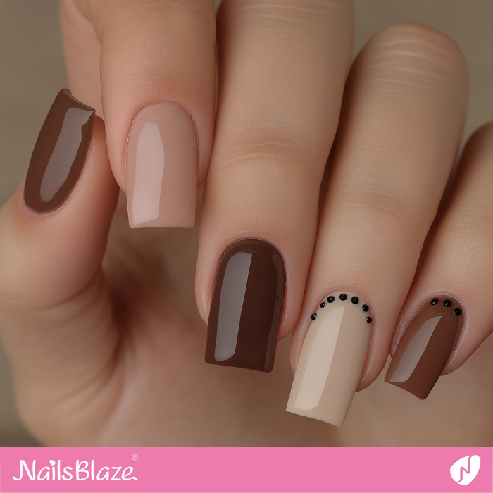 Square Classy Mocha Mousse Nails | Color of the Year 2025 - NB6925