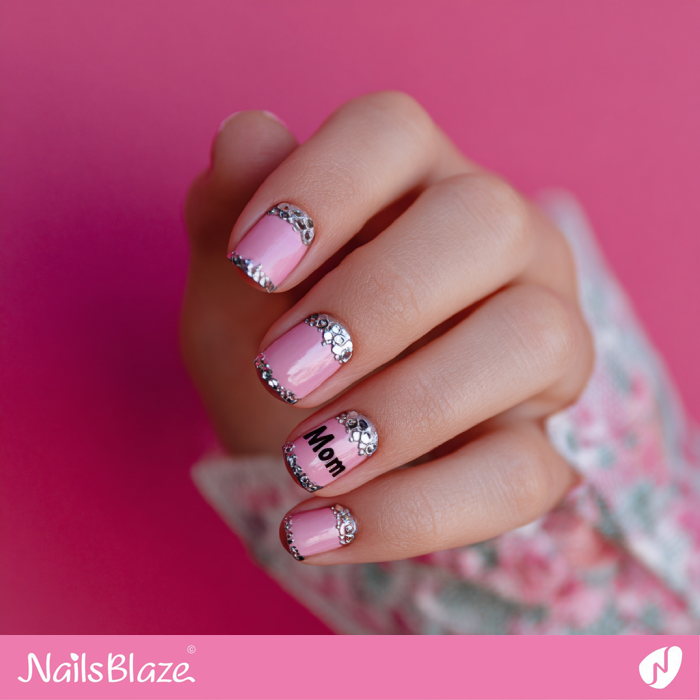 Mom Accent for Pink Nails | Mother