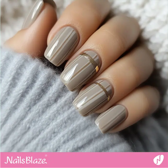 Striped Nails from the Morning Mist Palette | Elen Customized Nail Designs- NB7381