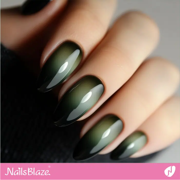 Green Aura Nails for Minimal Yet Bold Design | Elen Customized Nail Designs- NB7383