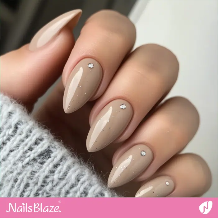 Neutral-toned Glossy Nails with Tiny Metallic Dots | Nora Customized Nail Designs- NB7334