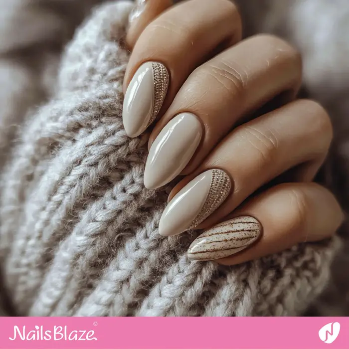 Warm Gray Nails Glitter Line Art | Neutral Winter Nails - NB6648